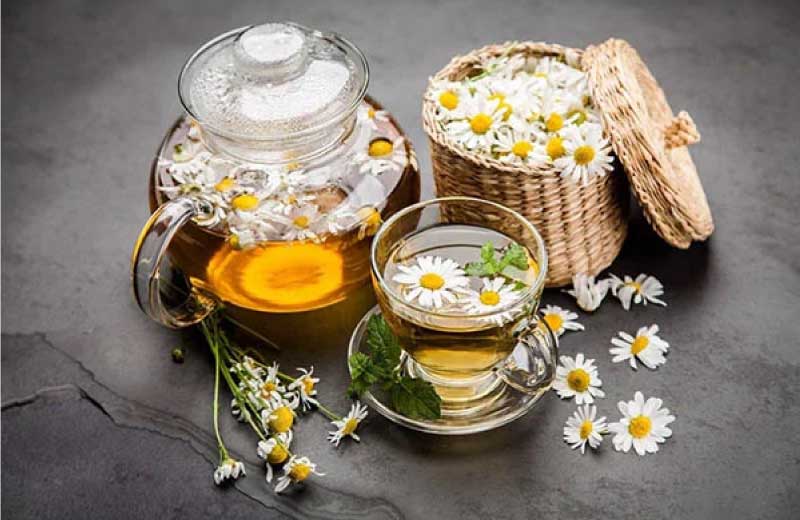 Trà hoa cúc có tác dụng gì? Lưu ý cần biết khi dùng trà hoa cúc